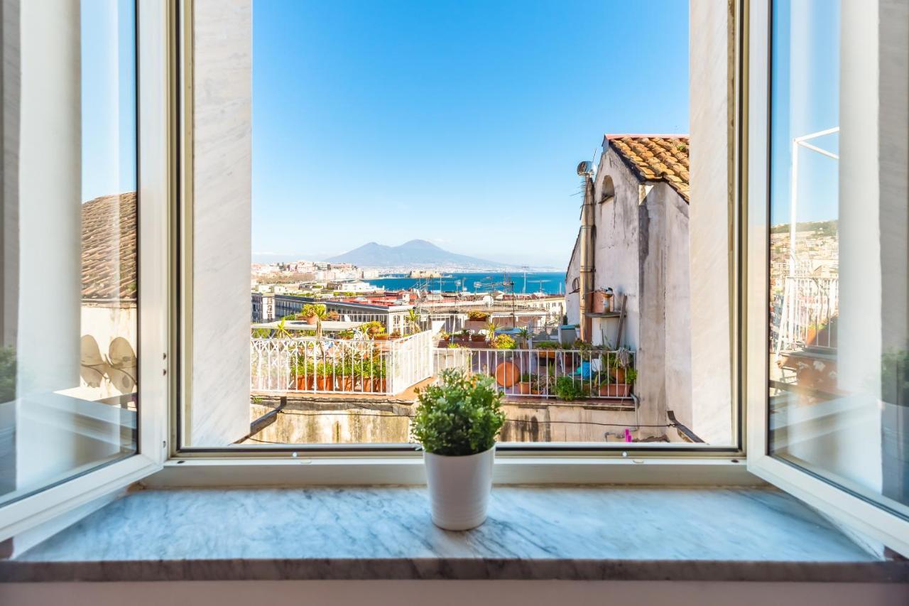 Seaview Apartment In Posillipo By Wonderful Italy Peschiera del Garda Exterior photo